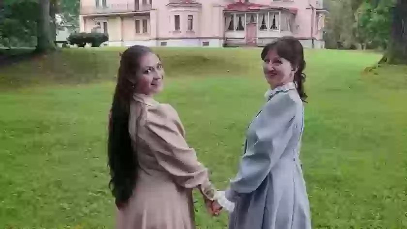 Артисты Великолукского драматического театра выступили в Полибино на презентации обновлённой экспозиции