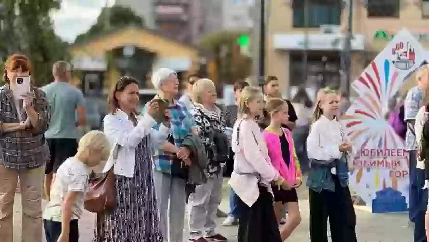 В Великих Луках стартовали праздники фонтанов к 860-летию города